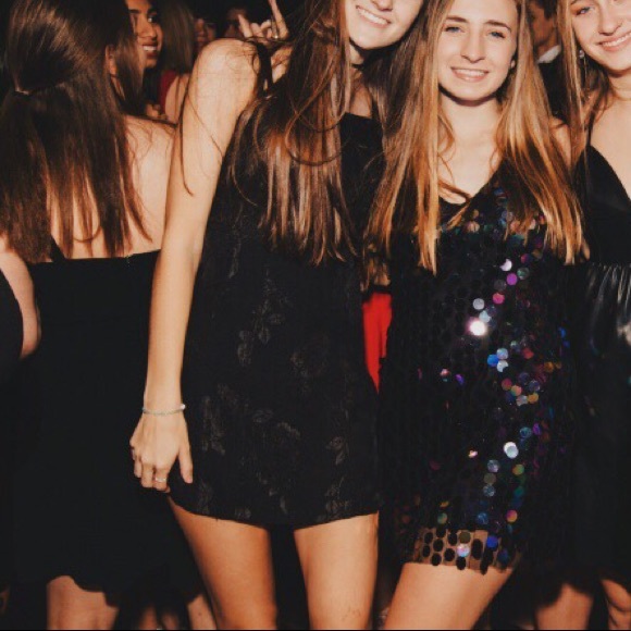 Urban Outfitters black flower dress - Picture 4 of 4